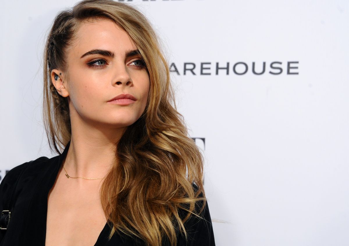 cara-delevingne-at-2014-elle-style-awards-in-london_2