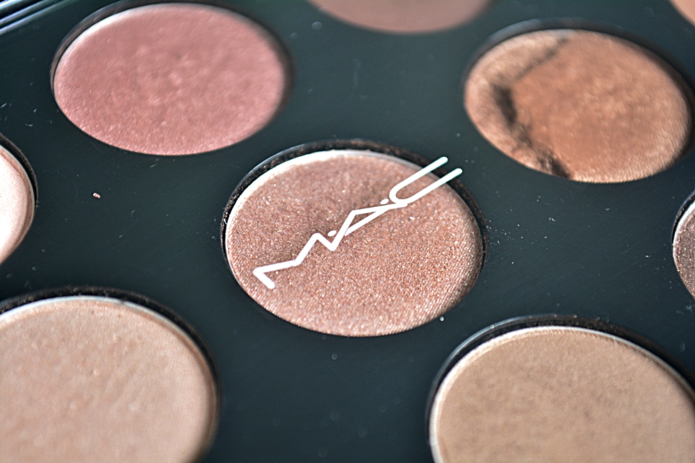 MAC WARM EYESHADOW PALETTE